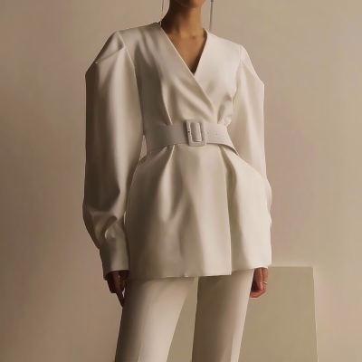 30张高清御姐风气质女生半身头像 带下半身氛围感造型