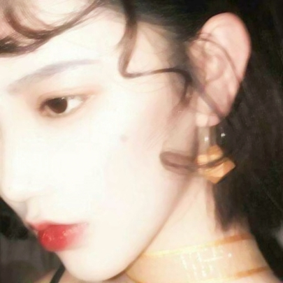 港风女生QQ头像来啦！12张高清有韵味的氛围感美图