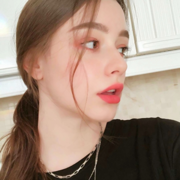 一眼心动的气质欧美女生头像，25张氛围感拉满的女头合集