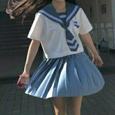 10张高清JK制服半身部位头像 女生头像合集