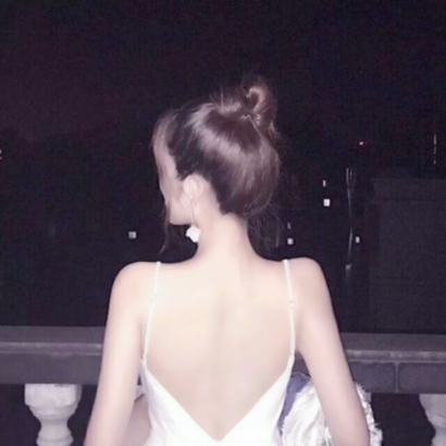 19张高清韩范丸子头女生背影头像 适合当微信头像