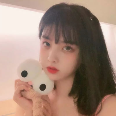 35张氛围感真人女生头像 意境感拉满的美女头像素材