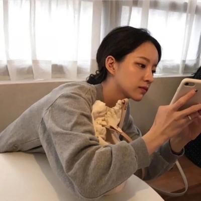 抖音热门女生网红头像 13张高清好看大图