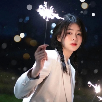 女生高清好看微信头像合集 共10张