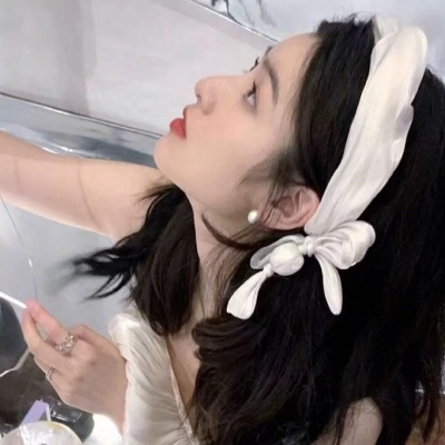 高清好看的真人女生头像 共18张