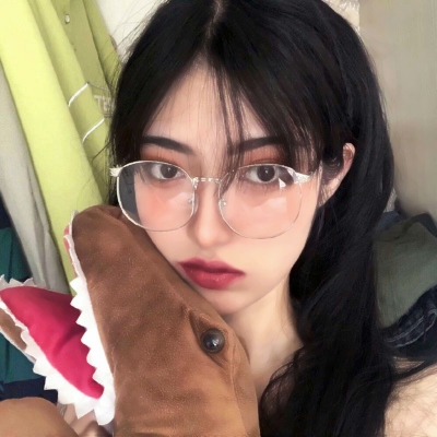 15张高清真实御姐风女生头像合集