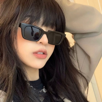 女生专用简单气质头像合集来啦，共13张优质图