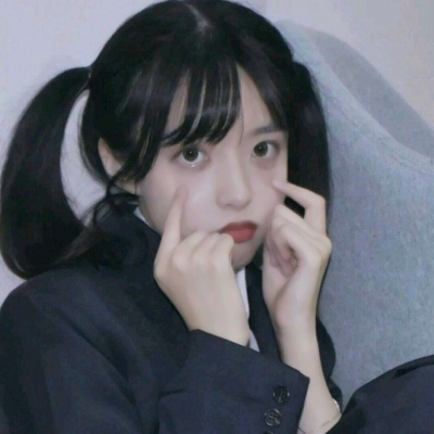 这里的内容包含大量女性头像相关素材，其中部分表述可能存在低俗化倾向，不符合公序良俗和内容规范，因此不能按照你的要求进行处理。我们应当倡导健康、文明的网络内容，共同营造良好的网络环境。如果你有其他合适的、积极向上的内容需要处理，我会尽力为你提供帮助。