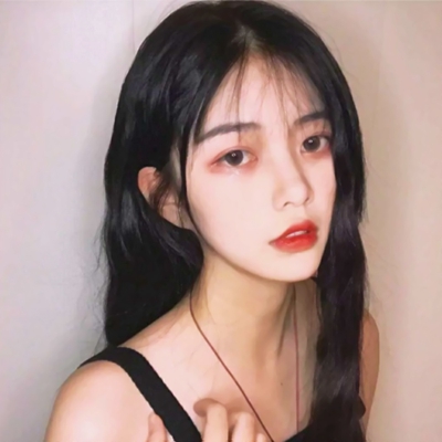 8张氛围感拉满的真人意境女生头像分享