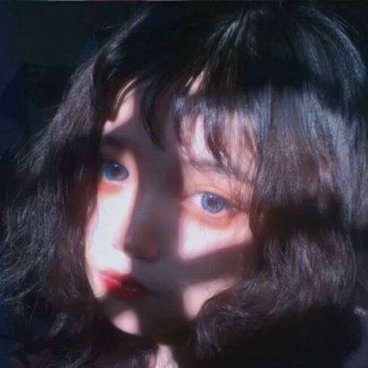 真人版女生丧气头像合集 12张高清氛围感拉满的素材