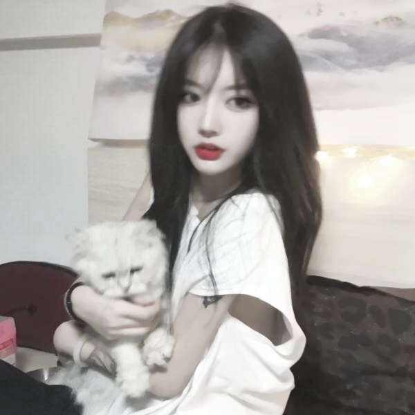 30张超清可爱个性女生头像 一键收藏氛围感拉满