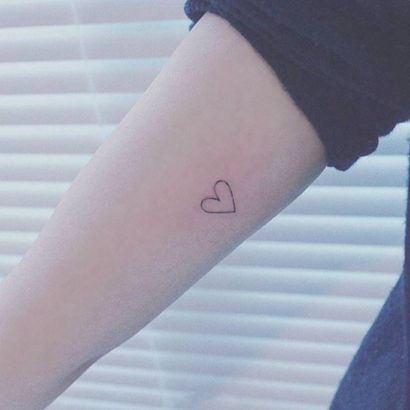 女生纹身部位头像合集 30张高清好看的女生部位纹身头像