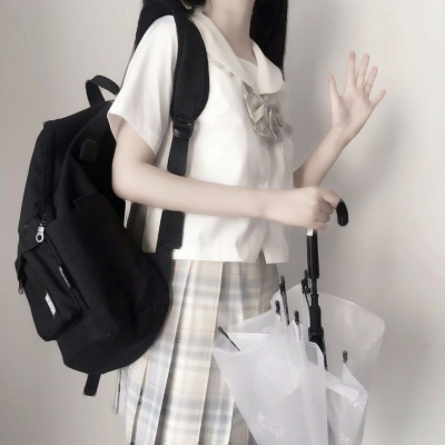 9套学生制服闺蜜部位头像 喜欢的快存