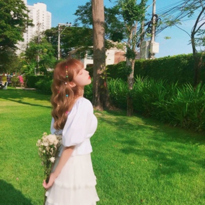 15张高清沉稳又有韵味的成熟气质女生头像合集