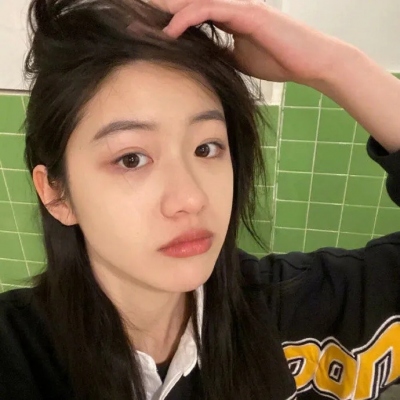 18张适合网恋用的青春活泼女生头像合集