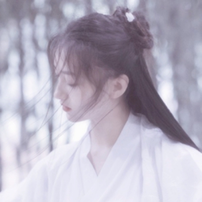 24张清冷伤感古风女头 氛围感拉满的淡雅QQ头像合集