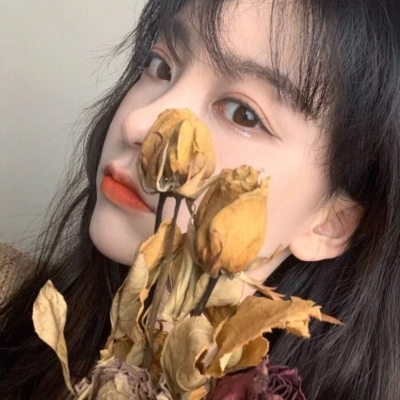 热门女生网红头像合集 14张高清漂亮图