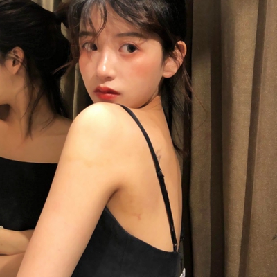 11张气质温婉的微信美女头像，氛围感拉满