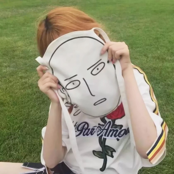 20张超高清微信头像！氛围感拉满的唯美欧美风女生头像