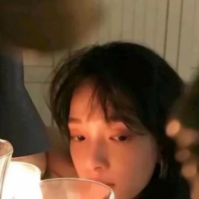 最新搞怪可爱女生头像 高清真人版合集共33张