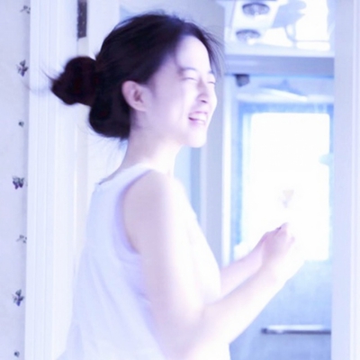 24张高清清纯款微商女头像 适合做微信头像的女生素材