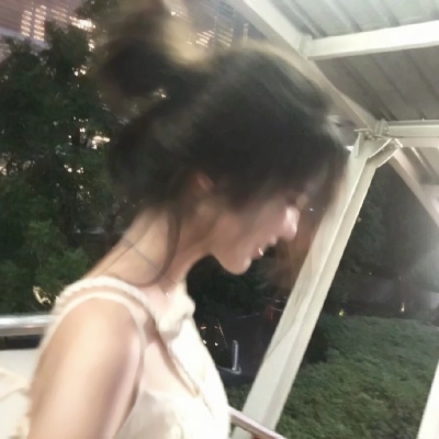 30张温柔又有气质的高清女生头像，氛围感拉满