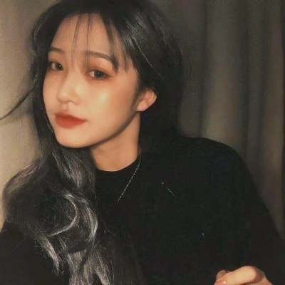 14张高清玩网风女生QQ头像 个性感拉满