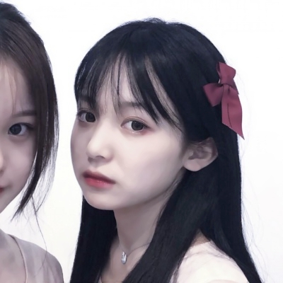 8张高清真人双生闺蜜头像 好看又适配女生头像需求