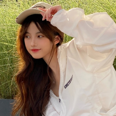 12张超好看的真人女生头像合集 颜值拉满的女头图集