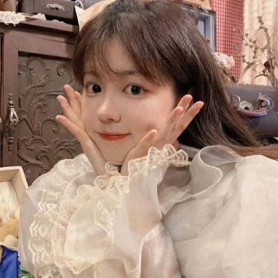 近期超火的真人女生头像合集，13张氛围感拉满