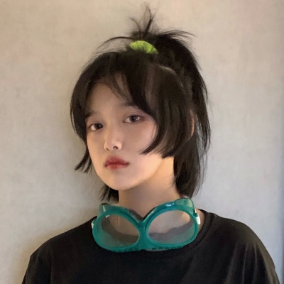 女生气质感拉满的头像合集，一共11张