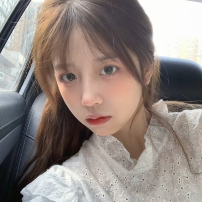 12张当下流行的模糊画风女生头像 快来收藏