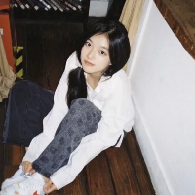 18张小众复古胶片风女生头像合集 适合当头像的复古感美图都在这