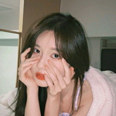 女生生活照真人头像合集 共9张实拍图