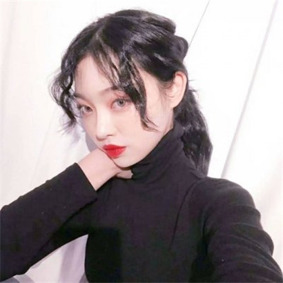 超拽酷感女生头像合集 10张高清无水印