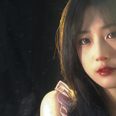 ins风真人小众女生头像合集 20张来了