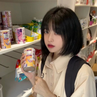 14张质感超棒的个性真人女生头像合集