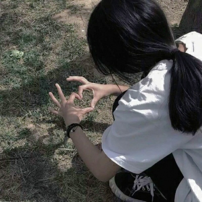 女生生活照真人头像合集 共9张实拍图