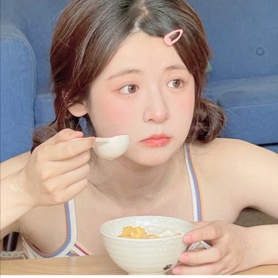 12张温柔甜妹真人头像！清纯可爱女生头像合集来啦