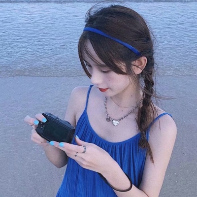 超火女生个性高清头像合集，一共20张
