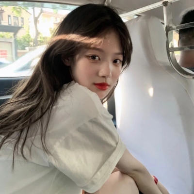 女生QQ网络头像合集 12张高清优质头像分享