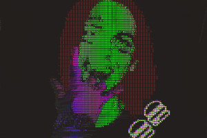 这张2160x3840壁纸有点东西！故障艺术人像超带感