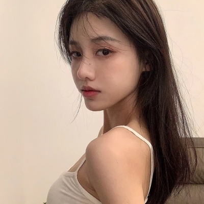 7张超有气质的真人女生头像合集