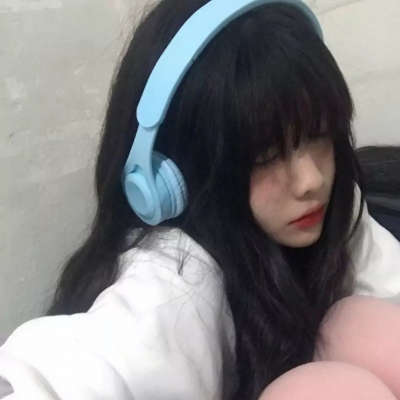 19张氛围感拉满的真人女生头像合集