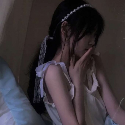 17张真人高冷御姐头像合集 氛围感拉满