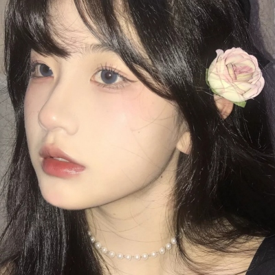 20张高清女生真人头像，质感拉满直接用