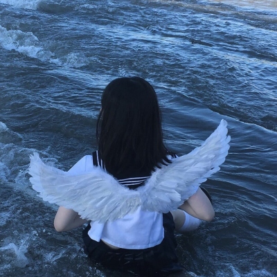 16张氛围感拉满！干净气质海边真人女生头像合集