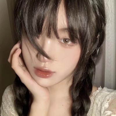 抖音热门女生真人高清头像 共8张