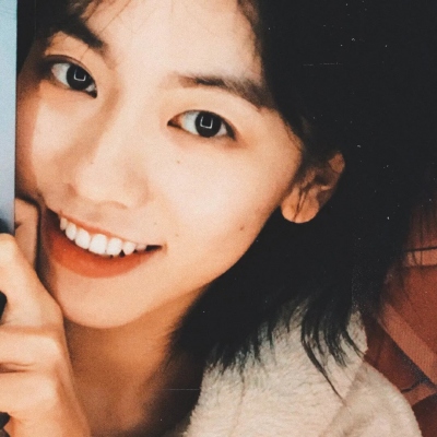 女生ins风小众真人头像合集来了！共18张不撞款的个性女头