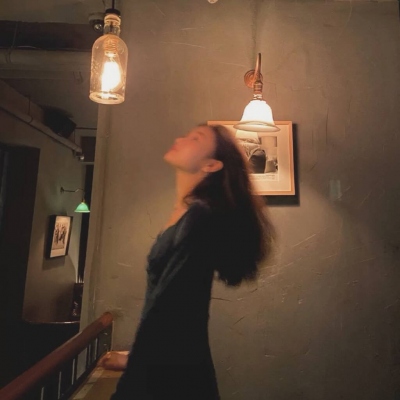 女生真人高清好看头像网图 共16张